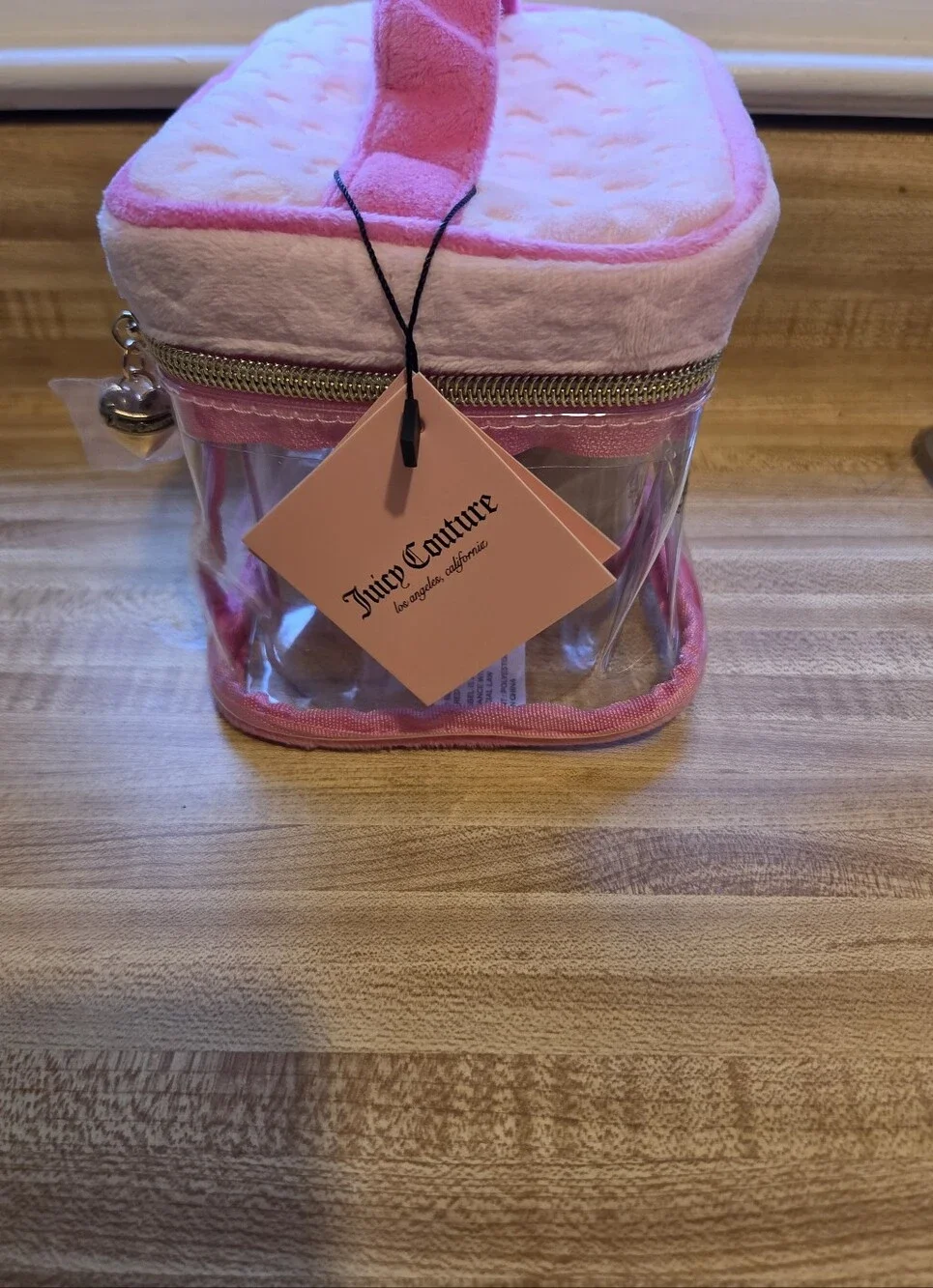 Juicy Couture NWT Carrying Cosmetic Case
